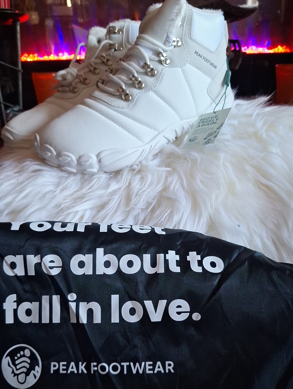 Peak Footwear Women's White Quilted  Hiker Boots